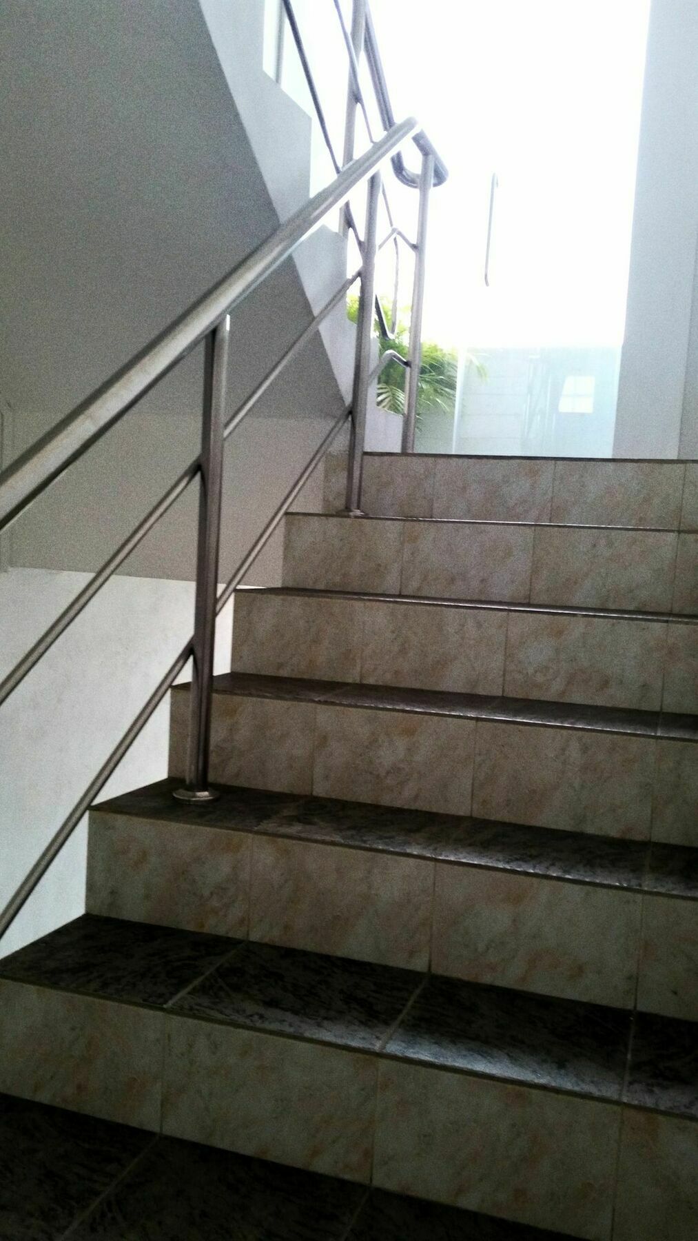 Ferienwohnung Ocean Pebbles Dehiwala-Mount Lavinia Exterior foto